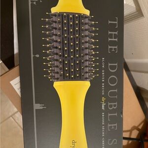 Drybar double shot blow dryer brush